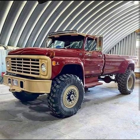 Ford Work Trucks, Truck Restoration, Best Pickup Truck, Trucks Ford, Vintage Pickup Trucks, Old Ford Trucks, Classic Ford Trucks, Work Trucks, Rugged Design