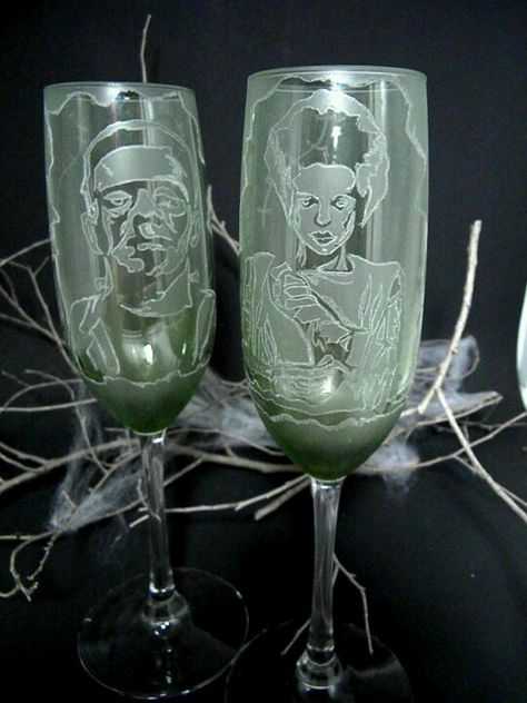 Wedding frankenstein and bride glasses Bride Of Frankenstein Wedding, Frankenstein Wedding Theme, Frankenstein Wedding, Bride Glasses, Horror Wedding, Halloween Engagement, Frankenstein And Bride, Bride With Glasses, Birthday 30