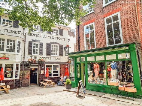 Richmond Uk, Living In London Aesthetic, Richmond England, London Richmond, Honeymoon Aesthetic, London Ideas, Amsterdam Itinerary, Richmond London, Uk Trip