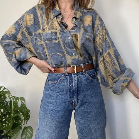 Grey and Beige 90s Vintage Abstract Patterned Shirt... - Depop 90s Summer Outfits Aesthetic Vintage, Casual 90s Outfits, Women Shirt Outfit, Vintage Shirt Outfit, Vintage Blouse Outfit, Pattern Shirt Outfit, Printed Shirt Outfit, Vintage Button Up Shirt, How To Wear Shirt