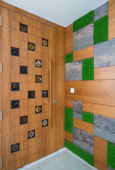 Bunglow Entrance Lobby Design, Front Door Wall Design, Entry Door Wall Decor Entrance, Main Door Entrance Decor Entry Ways, Entrance Wall Design Front Entry, Entry Wall Design, 700 Sq Ft Apartment, Wall Tile Design, Entrance Lobby Design