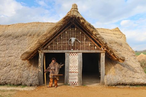 Stone Age Houses, Timber Joints, Timber Walls, Ancient Technology, Thatched Roof, Roof Structure, Rare Breed, Round House, Stone Age