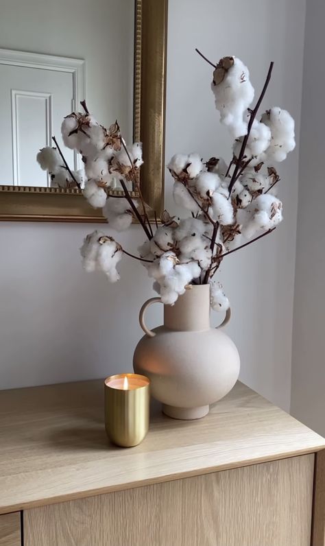 Cotton Pods Decor, Cotton Vase Decor, Cotton In Vase Decor, Cotton In Vase, Cotton Plant Decor, Dried Cotton Arrangements, Cotton Stems Decor, Cotton Stems Decor Vase, Cotton Decor