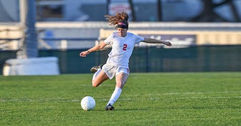 Training Strength and Athleticism in Female Youth Soccer #mikewhiteman #youthsoccer #soccer #femalesoccer #acl #strengthtraining High School Soccer, Female Football Player, Female Soccer, Bicycle Kick, Building Strength, Female Soccer Players, Soccer Drills, Athletic Girls, Soccer Uniforms