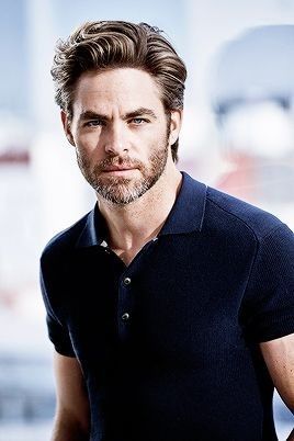 🎥📸 Chris Pine 🎥📸 Top Hairstyles For Men, Hair 2018, Chris Pine, Styling Gel, Hollywood Actor, Long Hair Styles Men, Celebrity Hairstyles, Beard Styles, Celebrities Male