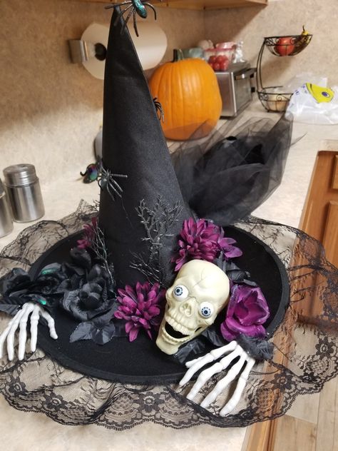 Decorate A Witches Hat, Witch Hat Centerpiece Diy, Dollar Store Witches Hat, Witch Hat Table Decor, Dollar Tree Halloween Witch Hat Wreath, Steampunk Brimmed Halloween Hats, Dollar Tree Wire Witch Hat, Halloween House Party, Clever Halloween Costumes