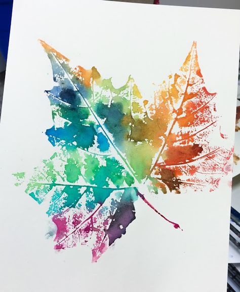 smART Class: Fall'n in Love With Leaf Printing Rainbow Leaf Prints, Leaf Prints On Canvas, Leave Rubbing Art, Art In Nature Projects, Art With Fall Leaves, Fall Leaf Prints, Big Leaf Painting, Leaf Prints For Kids, Autumn Tree Art For Kids