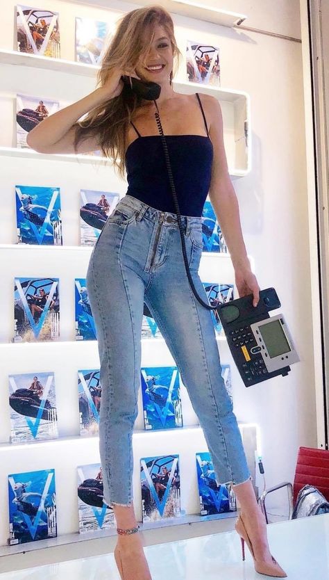 Gigi Hadid Casual, Gigi Hadid Body, Gigi Hadid Street Style, Gigi Hadid Looks, Gigi Hadid Outfits, Gigi Hadid Style, Hadid Style, Street Snap, Celeb Style