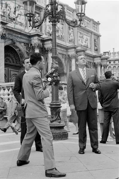 Image of THE ACTOR RAYMOND BURR IN VENICE - 1961 America Continent, Perry Mason Tv Series, Art Images Pictures, Licensing Art, Raymond Burr, Perry Mason, Trade Books, History Images, Historical Images