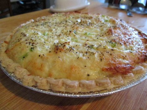 Crab Pie Recipe, Crab Pie, Pesto Goat Cheese, Tomato Quiche, Crab Dishes, Fall Evening, Quiche Recipe, Crab Recipes, Sun Dried Tomatoes