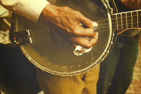 The Black Banjo Reclamation Project aims to put banjos into the hands of everyday people. Drumbot Brian, Banjo Aesthetic, Aesthetic 60s, Penny Reid, Marty Stuart, Country Spring, Folk Culture, African Ancestry, Everyday People