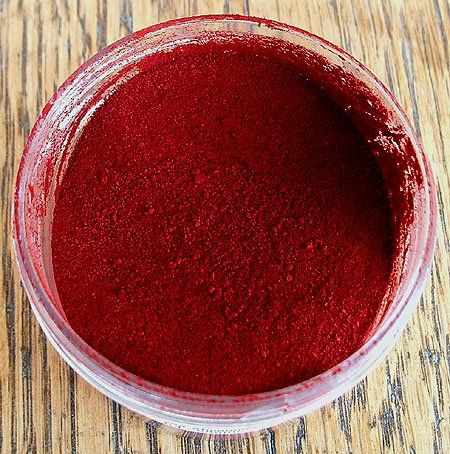 Jar Art Paint, Alizarin Crimson, Paint Making, Jar Art, Chemical Industry, Creative Tshirt, Norman Reedus, Arts And Crafts Supplies, Unusual Gifts