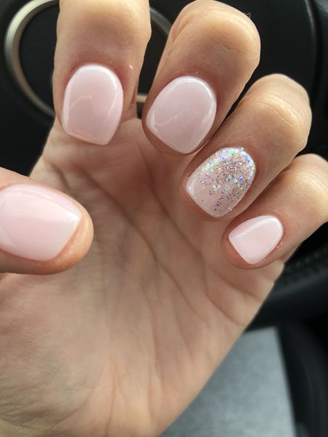 Pink nails, pink glitter nails, bridesmaid nails Nails Pink Glitter, Bridesmaid Nails, Skull Nail Art, Bridesmaids Nails, Nails Bridesmaid, Skull Nails, Pink Glitter Nails, Flowers Tulips, Short Gel Nails