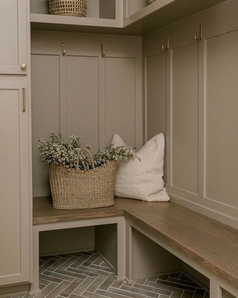 Black Birch Homes, Baskets Of Flowers, Mudroom Remodel, Soft Autumn Color Palette, Mudroom Cabinets, Autumn Color Palette, Black Rooms, Mudroom Decor, Mudroom Laundry Room