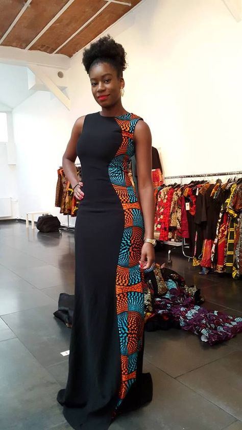 There are so many ways to rock African dresses, fabrics & prints (also called “dutch wax”, “ankara”, & “kente”), find the most fashionable… August Nice Ankara dress ~Afri… African Chic, Ghanaian Fashion, Afrikaanse Mode, African Fashion Ankara, African Inspired Fashion, African Print Dresses, Kitenge, African Print Fashion Dresses, Africa Fashion