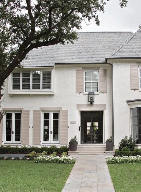 best cream exterior paint shades for florida - Yahoo Image Search Results Shoji White Anew Gray, Tan And White House Exterior, Grey Roof House Colors, White Duck Exterior, Cream Exterior House Color, Outside House Colors Schemes, Beige House Exterior, Tutor House, Cottage Exterior Colors