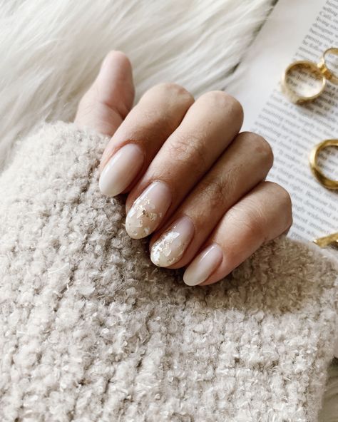 @alyssa.lenore shell flakes nail design ombré nails Wedding Day Nails For Bride Ombre, Shell Flakes Nails, Wedding Day Nails For Bride, Alyssa Lenore, Wedding Day Nails, Nails For Bride, Ombré Nails, Oc Inspiration, Nail Blue