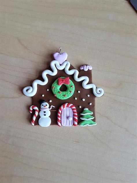 Christmas ornaments polymer clay - Google Search Polymer Clay Gingerbread House, Clay Gingerbread House, Polymer Clay Gingerbread, Clay Gingerbread, Gingerbread House Christmas, Clay Christmas Decorations, Clay Christmas, Polymer Clay Ornaments, Christmas Clay