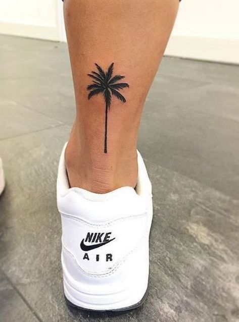 California Tattoo Men, Holiday Tattoo, Tree Tattoo Ankle, Palm Tree Tattoo Ankle, Palm Tattoo, 2023 Tattoo, Mens Tattoos, Tattoo Diy, Tatuagem Masculina Pequena