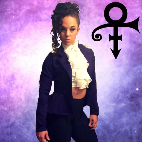 Female Prince Purple Rain Halloween Costume Female Prince Costume, Prince Costume Purple Rain Women, Female Prince Outfit, Rain Halloween Costume, Prince Costume Purple Rain, Purple Rain Outfit, Prince Purple Rain Costume, Dnd Fashion, Rain Costume