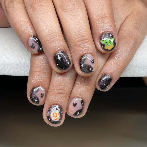 Disney Star Wars Nails, Disney Universal Nails, Theme Park Nails, Subtle Star Wars Nails, Groot Nails, Star Wars Nails Simple, Grogu Nails, R2d2 Nails, Mandalorian Nails