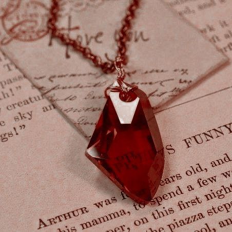 Jewelry Ideas, Diamond Necklace, Fine Jewelry, Rose Gold, Stone, Pendant, Books, Red, Gold