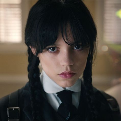 Wednesday Netflix on Instagram: "🖤 if you're a little dead inside, too. Wednesday is now streaming." Wednesday Addams Makeup, Addams Familie, Addams Family Wednesday, Catty Noir, The Addams Family, Face Reference, Addams Family, Wednesday Addams, Jenna Ortega