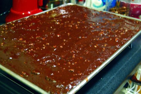 Texas Sheet Cake Pioneer Woman, Tandy Cake, Texas Chocolate Sheet Cake, Chocolate Sheet Cake Recipe, Texas Sheet Cake Recipe, Ree Drummond Recipes, Chocolate Cherry Cake, Texas Sheet, Delish Desserts