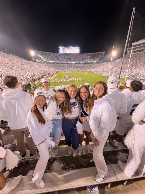 #whiteout #tailgating #college #psu Penn State Whiteout Outfit, Penn State White Out, Penn State College, College Football Outfits, Gameday Outfits, Preppy Life, Tulane University, College Of Charleston, University Of Richmond