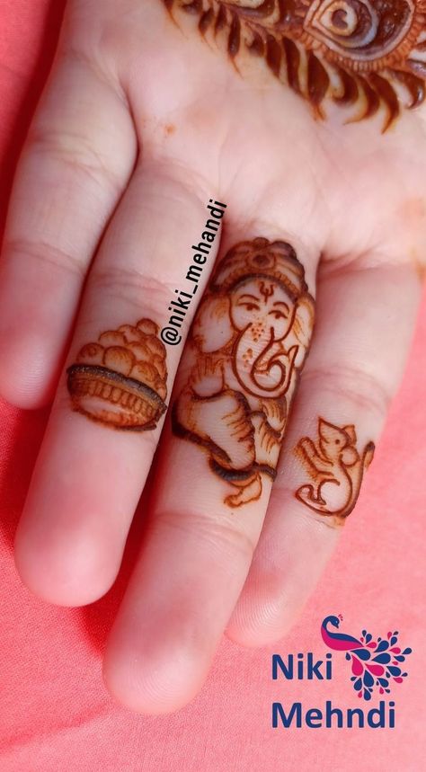 Back Easy Mehndi Designs, Ganpati Mehndi Design Easy, Ganesha Mehndi Design, Figure Mehendi, Baby Mehndi Design, Ganpati Bappa Morya, Mehndi Designs Bridal Hands, Mehndi Designs For Kids, Simple Mehndi Designs Fingers