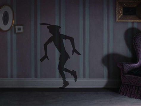 Peter Pan's Shadow - Disney Wiki Peter Pan Flying, Peter Pan Shadow, Peter Pan 1953, Peter Pan Movie, Peter Pan Nursery, Good Morning Vietnam, Peter Pan Disney, Shadow People, Disney Wiki