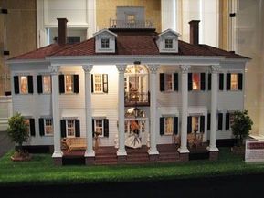 Dollhouse Mansions | Woodbury, Connecticut Dolls House Shop, Doll House Plans, Mini Doll House, Victorian Dollhouse, Dollhouse Kits, Barbie House, Miniature Houses, Gone With The Wind, Miniature House