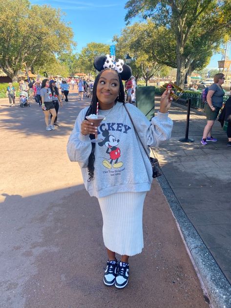 Disney World, outfit, Black Women, Black Girls, Knotless braids, luxury, mickey, minnie, Magic Kingdom,Epcot, Sneakers Disney World Outfits Fall, Epcot Outfit Ideas, My 28th Birthday, Epcot Outfit, Disney Park Outfit, Disney Trip Outfits, Disney Outfits Women, Outfit Black Women, Theme Park Outfits