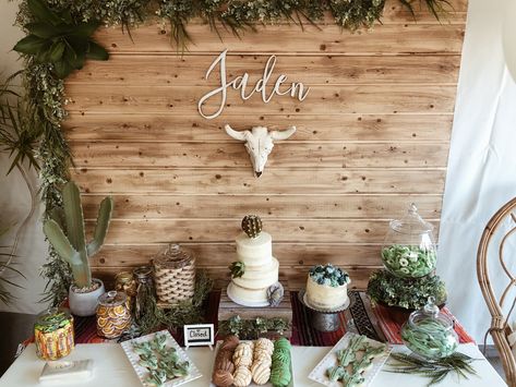 #boho #modern #boy #babyshower #cactus #arizona #succulents #backdrop #fiesta #modernfiesta #party #baby Southwestern Baby Shower, Rodeo Baby Shower, Southwest Nursery, Themed Baby Shower Ideas, Cactus Arizona, Cactus Party Decor, Cactus Birthday, Rodeo Baby, Cow Baby Showers