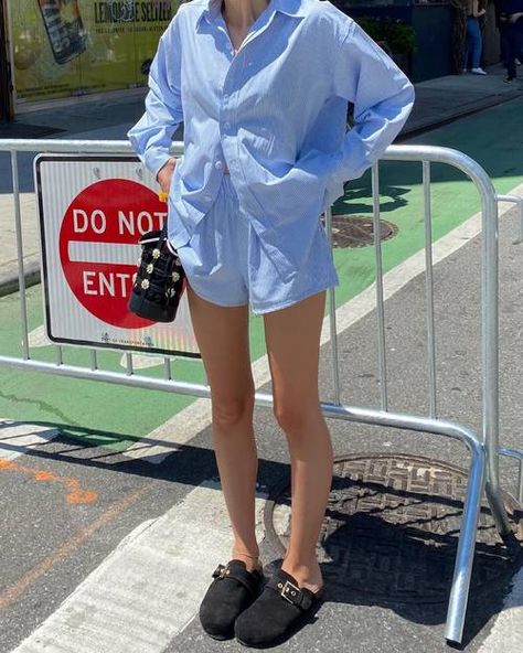 Lauren Ladnier, Zara Poplin Shirt, Fishnet Crop Tops, Chic Tank Tops, Summer Pieces, New York Summer, New York Outfits, Target Dress, Summer Shorts Outfits