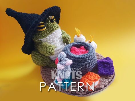 BEFORE YOU PURCHASE: This pattern is available for FREE on my youtube channel: https://youtu.be/eLcWPJ0TWhM This listing is for people who would like a written version of the pattern, or who would like to support my channel. You can absolutely access this pattern for free at the link above, and I hope you enjoy :)   If you do choose to purchase a copy, thank you so much for supporting a small independent designer. You help me keep creating <3 This listing is for an original pattern to crochet your own Hocus Croakus - a witchy toad brewing up something with the help of his little rat friend!  PATTERN DETAILS: o In English using American crochet terminology o PDF document with detailed instructions and images o Level: Intermediate. o Knowledge of stitches required: single crochet, picot, Tre Halloween Crochet Patterns, Crochet Cross, Quick Crochet, Halloween Crochet, Diy Crochet Projects, Crochet Gifts, Toad, Crochet Animals, Yarn Crafts