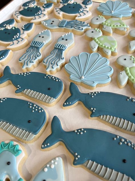 Animal Sugar Cookies, Animals Cookies, Cookies Summer, Bee Ideas, Icing Decorations, Icing Frosting, Decorated Sugar Cookies, Royal Icing Decorations, Cookie Party