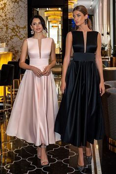 Chic Dress Classy, Gala Dresses, Evening Dresses Elegant, Elegant Party, Groom Dress, Beautiful Gowns, Chic Dress, Mother Of The Bride Dresses, Formal Wear