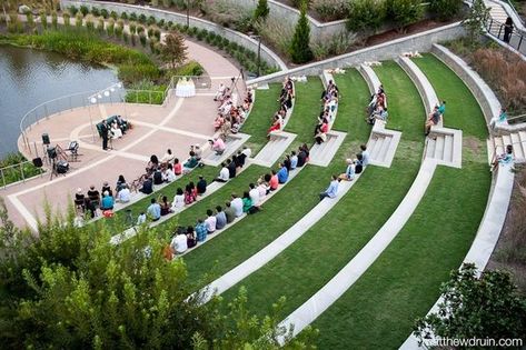 Amphitheater Landscape, Amphitheater Architecture, Landscape Stairs, Plaza Design, Outdoor Stage, Urban Landscape Design, Outdoor Theater, Architecture Design Sketch, Park Landscape