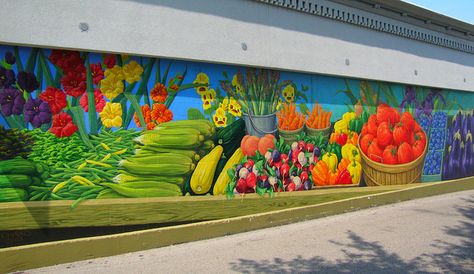 LOVE this mural:) Food Mural, Fence Murals, Farm Mural, Farmers Market Logo, Cafeteria Design, Garden Mural, Wall Street Art, Sidewalk Chalk Art, Supermarket Design