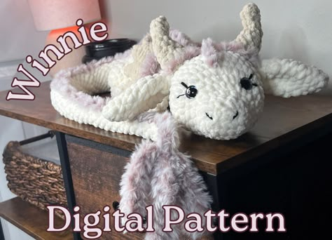 Dragon Crochet Pattern, Dragon Crochet, Crochet Dragon Pattern, Confection Au Crochet, Cadeau Baby Shower, Bernat Blanket Yarn, Crochet Dragon, Crochet Design Pattern, Crochet Simple