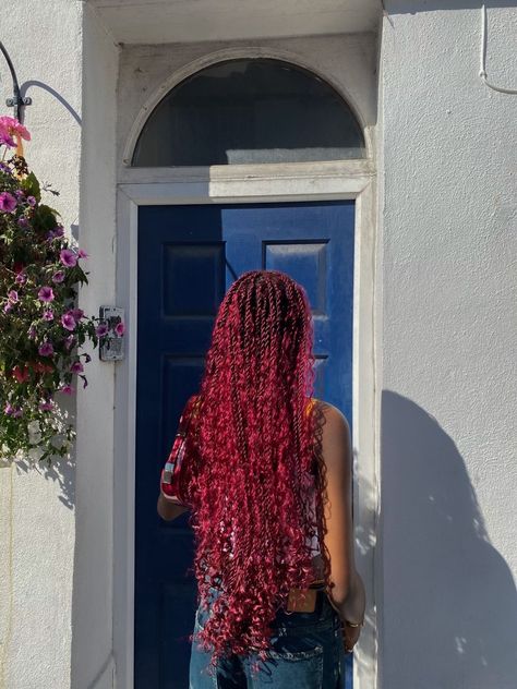 Cherry Red Hair Styles for a Standout Look Red Senegalese Twists, Red Hair Styles, Island Twist, Bohemian Pictures, Red Hair Color Ideas, Cherry Red Hair, Senegalese Twists, Braided Hairdo, Birthday Hair