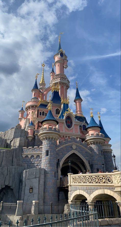 Disneyland Paris Photography, Disneyland Photography, Paris Disneyland, Paris Video, Disneyland Castle, Foto Disney, Best Friend Wallpaper, Wallpaper Iphone Disney Princess, Disney Paris