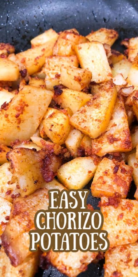 Chorizo Potatoes -delicious breakfast potatoes with Chorizo. Chorizo Potatoes, Recipes Using Bacon, Chorizo Breakfast, Best Vegetable Recipes, Chorizo And Potato, Chorizo And Eggs, Blackstone Recipes, Crock Pot Potatoes, Chorizo Recipes