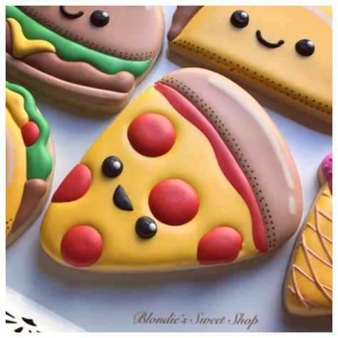 Katie Beardsley on Instagram: “🍕 Happy National Pizza Day! 🍕 . . . * Cutter from @sweetsugarbelle #pizza #nationalpizzaday #pizzacookies #kaawaii #pizzaday…” Pizza Shaped Cookies, Vegan Royal Icing, Cookie Tips, Pizza Cookies, National Pizza Day, Cookies Design, Pizza Shapes, Food Cookies, Cookie Hacks