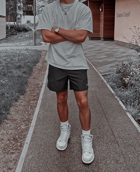 Mens Beach Style Summer, Norm Core Outfits Men, California Mens Fashion, Men’s Summer Casual Outfits, Duncan Aesthetic, Apparel Manufacturing, Alex Costa, Guys Fits, Boyfriend Outfit