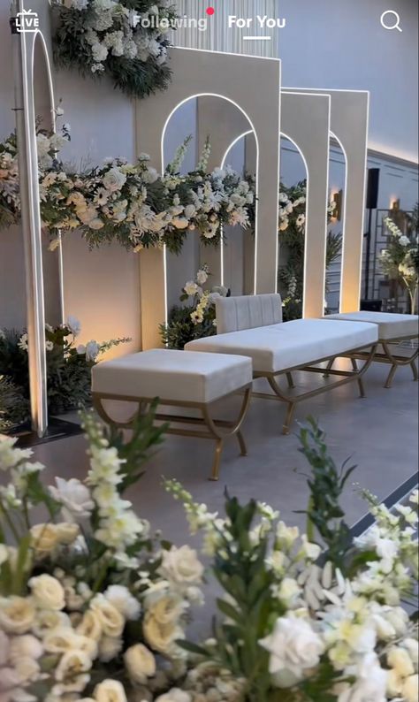 Wedding Entrance Decor Entryway, Khaleeji Wedding, Pergola Wedding, Event Entrance, Wedding Setup, White Wedding Decorations, Wedding Entrance Decor, Flower Wall Wedding, Wedding Stage Design