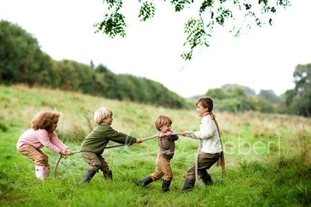 tug of war Cousin Photo, Sibling Photography, Airbrush Art, Childrens Photography, Family Posing, The Grass, Family Photoshoot, Picture Poses, Children Photography