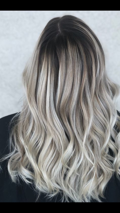 Spring Blonde Hair Balayage, Ashy Blonde Hair Dark Roots, Platinum Blonde Balayage Dark Roots, Platinum Balayage, Ash Blonde Hair Balayage, Hair Salon Pictures, Unnatural Hair Color, Blonde Hair With Roots, Icy Blonde Hair