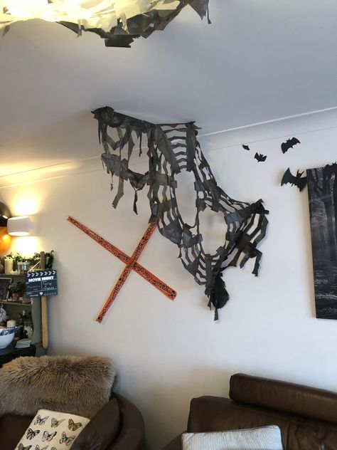 Bin bag cobwebs Halloween decor Cobwebs Halloween, Bin Bag, Halloween Decor, Halloween Decorations, Party Ideas, Halloween, Home Decor, Home Décor